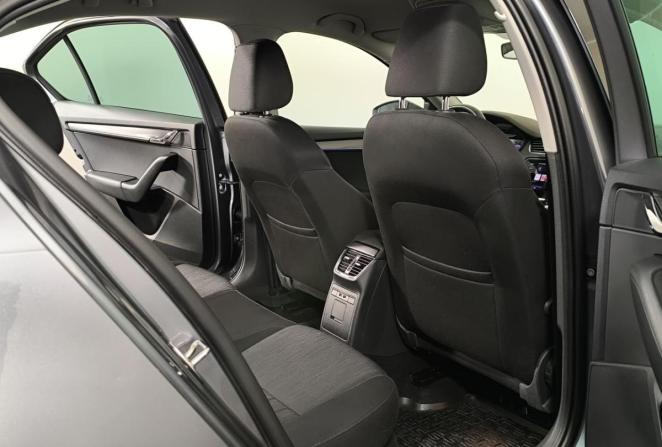 Skoda Octavia III (A7) Рестайлинг с пробегом 2019 года, цена 2 425 000 рублей, 80244 км, универсал, Автокод Объявления