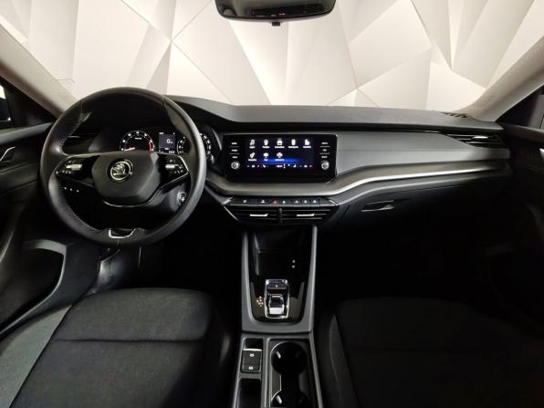 Skoda Octavia IV (A8) с пробегом 2022 года, цена 2 693 000 рублей, 45378 км, лифтбек, Автокод Объявления