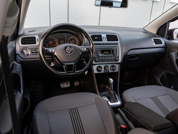 Volkswagen Polo V Рестайлинг с пробегом 2016 года, цена 1 190 000 рублей, 172715 км, седан, Автокод Объявления