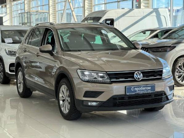Volkswagen Tiguan II с пробегом 2018 года, цена 2 650 000 рублей, 90622 км, внедорожник, Автокод Объявления