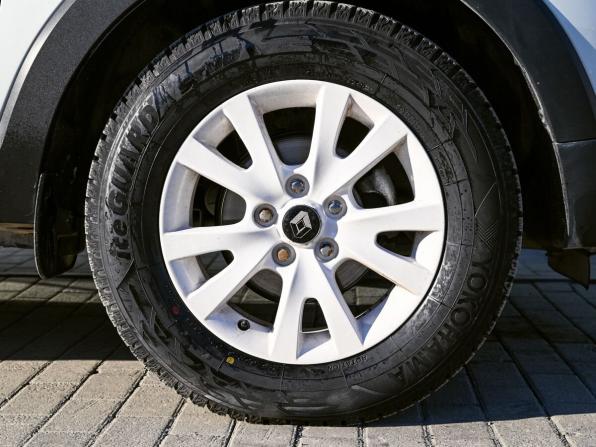 Renault Kaptur I с пробегом 2019 года, цена 1 139 000 рублей, 111223 км, внедорожник, Автокод Объявления