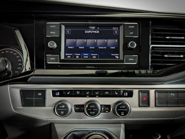 Volkswagen Caravelle T6 Рестайлинг с пробегом 2021 года, цена 4 740 000 рублей, 51000 км, минивэн, Автокод Объявления