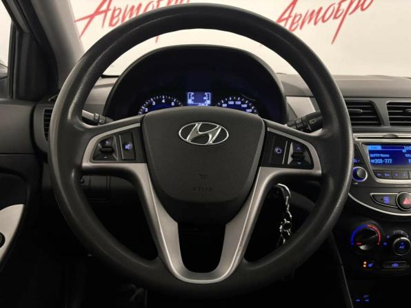 Hyundai Solaris I Рестайлинг с пробегом 2014 года, цена 699 000 рублей, 215554 км, хэтчбек, Автокод Объявления