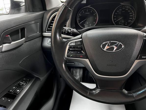Hyundai Elantra VI (AD) с пробегом 2017 года, цена 1 345 000 рублей, 143827 км, седан, Автокод Объявления