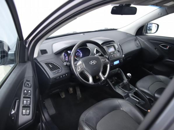 Hyundai ix35 I Рестайлинг с пробегом 2015 года, цена 1 490 000 рублей, 88217 км, внедорожник, Автокод Объявления