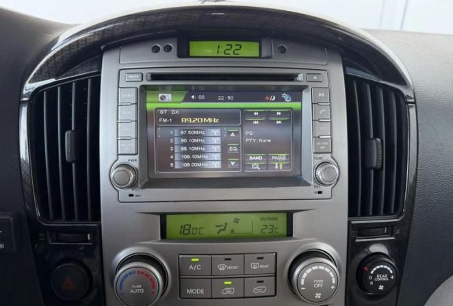 Hyundai Grand Starex I с пробегом 2013 года, цена 1 545 000 рублей, 260901 км, минивэн, Автокод Объявления