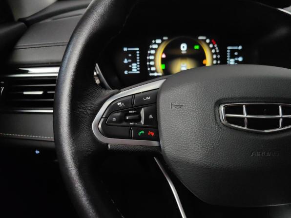 Geely Atlas Pro с пробегом 2022 года, цена 1 589 000 рублей, 94000 км, внедорожник, Автокод Объявления