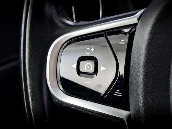 Volvo XC60 II с пробегом 2018 года, цена 3 390 000 рублей, 93039 км, внедорожник, Автокод Объявления