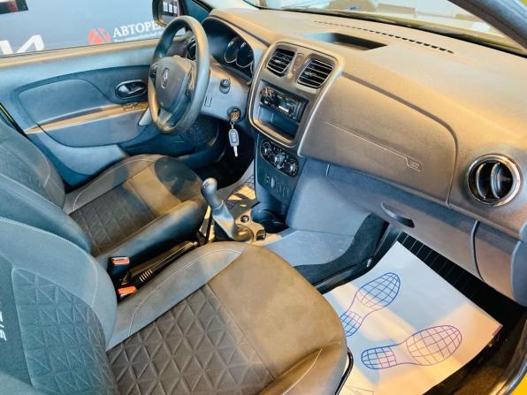 Renault Sandero II с пробегом 2017 года, цена 1 070 000 рублей, 62000 км, хэтчбек, Автокод Объявления
