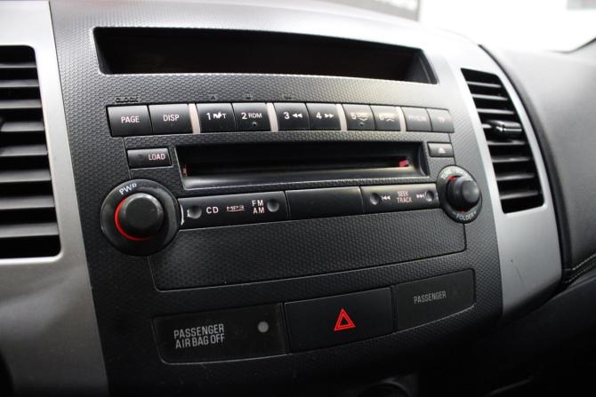 Mitsubishi Outlander II Рестайлинг с пробегом 2010 года, цена 1 268 000 рублей, 172000 км, внедорожник, Автокод Объявления