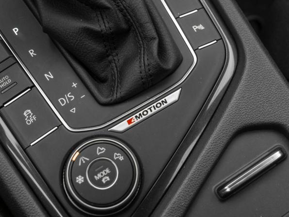 Volkswagen Tiguan II с пробегом 2017 года, цена 2 580 000 рублей, 103752 км, внедорожник, Автокод Объявления