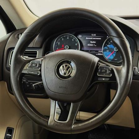 Volkswagen Touareg II с пробегом 2011 года, цена 1 545 000 рублей, 227772 км, внедорожник, Автокод Объявления