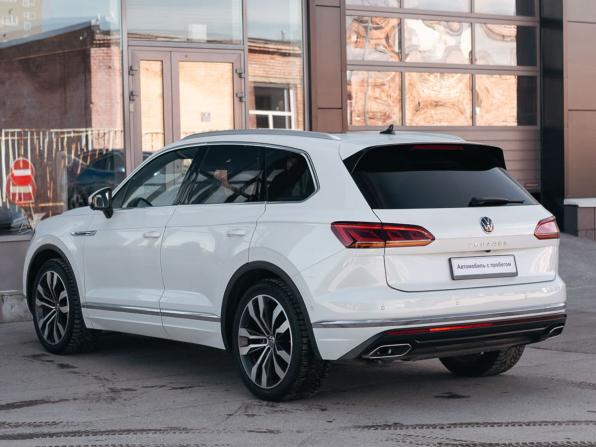 Volkswagen Touareg III с пробегом 2021 года, цена 5 700 000 рублей, 124168 км, внедорожник, Автокод Объявления