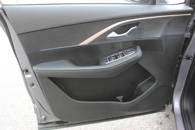 Omoda C5 I с пробегом 2023 года, цена 1 627 000 рублей, 63076 км, внедорожник, Автокод Объявления