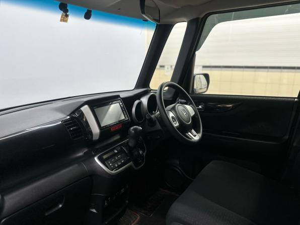 Honda N-BOX I Рестайлинг с пробегом 2017 года, цена 949 900 рублей, 118900 км, микровэн, Автокод Объявления