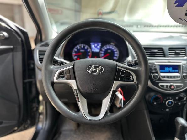 Hyundai Solaris I с пробегом 2013 года, цена 670 000 рублей, 151058 км, седан, Автокод Объявления