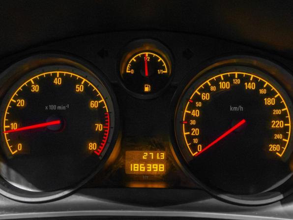 Opel Astra H Рестайлинг с пробегом 2011 года, цена 575 982 рубля, 186398 км, универсал, Автокод Объявления