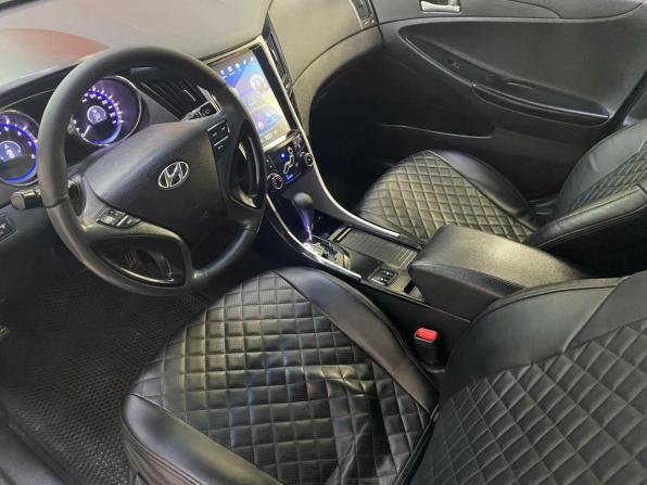 Hyundai Sonata VI (YF) с пробегом 2010 года, цена 954 600 рублей, 185691 км, седан, Автокод Объявления