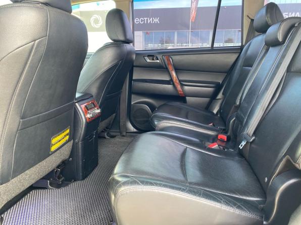 Toyota Highlander II (XU40) Рестайлинг с пробегом 2011 года, цена 1 715 000 рублей, 268200 км, внедорожник, Автокод Объявления
