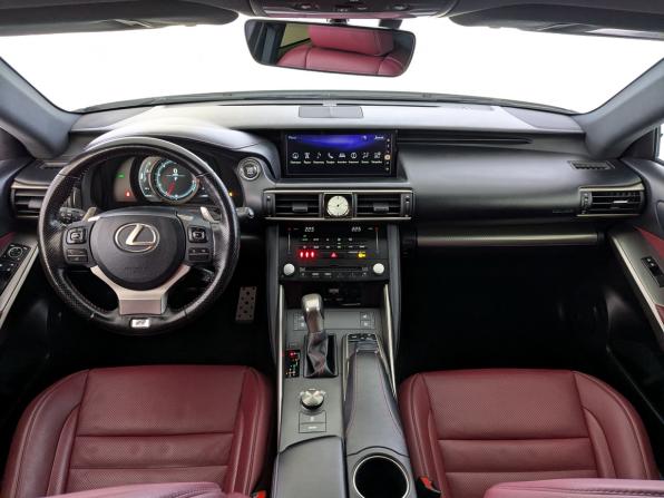 Lexus IS III Рестайлинг с пробегом 2018 года, цена 3 380 000 рублей, 89700 км, седан, Автокод Объявления