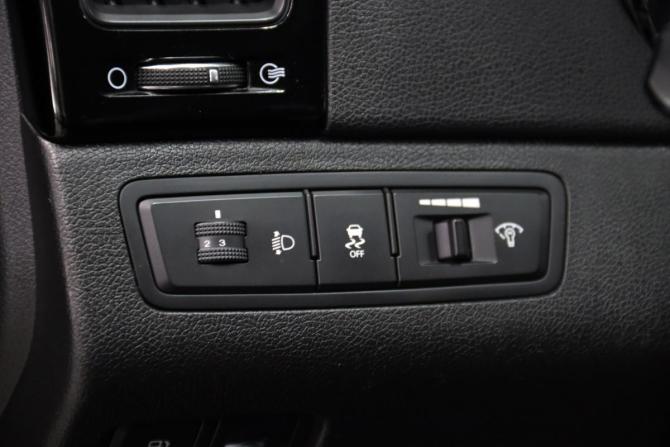 Hyundai Sonata VI (YF) с пробегом 2011 года, цена 945 450 рублей, 150877 км, седан, Автокод Объявления