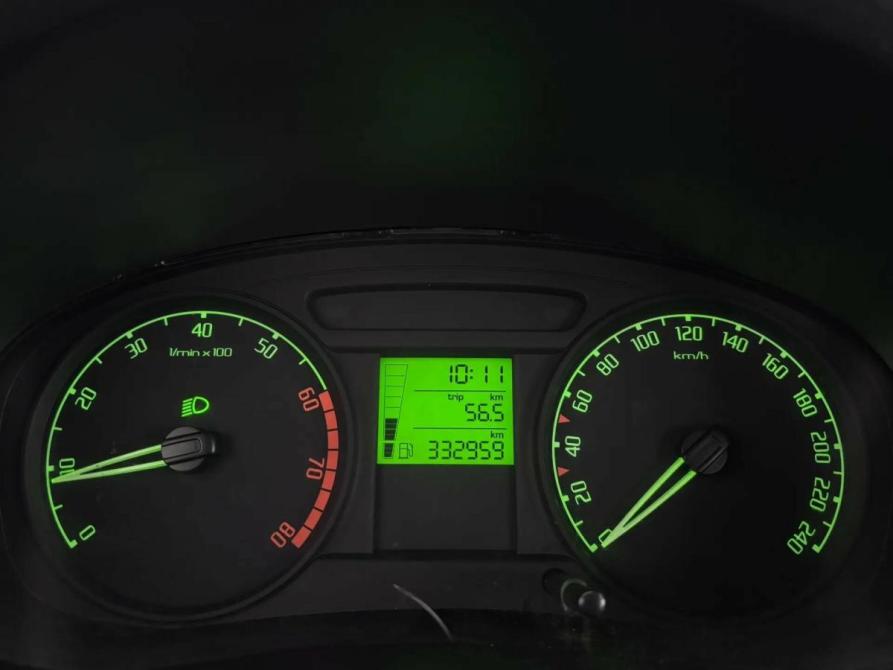 Skoda Fabia II Псков  - изображение 10