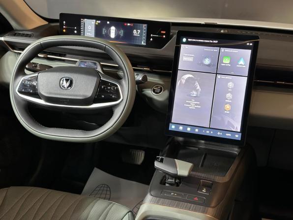 Changan Lamore с пробегом 2023 года, цена 2 370 000 рублей, 7555 км, седан, Автокод Объявления