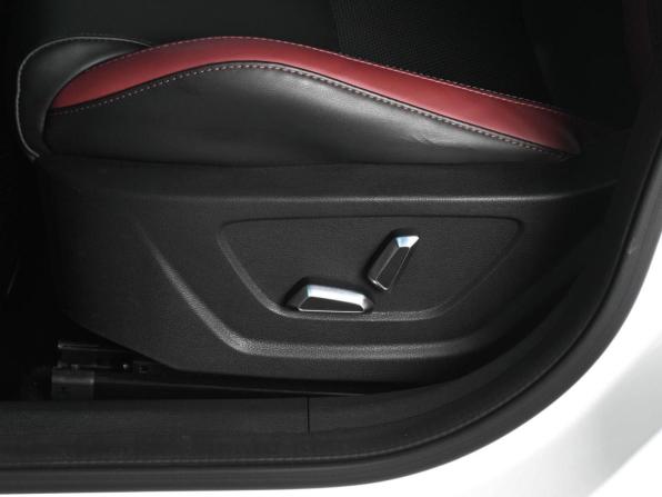 Geely Coolray I с пробегом 2023 года, цена 1 799 000 рублей, 69086 км, внедорожник, Автокод Объявления