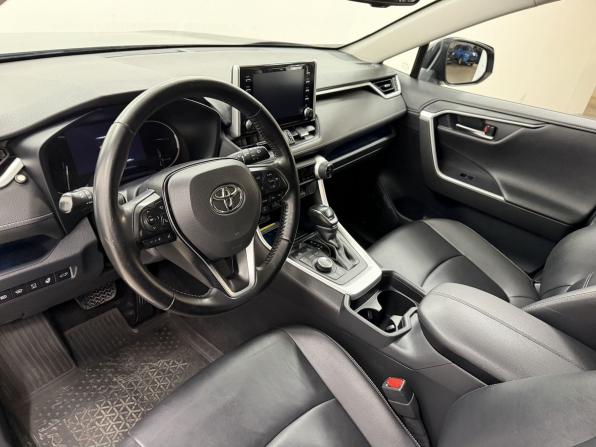 Toyota RAV4 V (XA50) с пробегом 2020 года, цена 2 821 000 рублей, 179694 км, внедорожник, Автокод Объявления