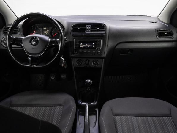 Volkswagen Polo V Рестайлинг с пробегом 2017 года, цена 1 050 000 рублей, 90549 км, седан, Автокод Объявления