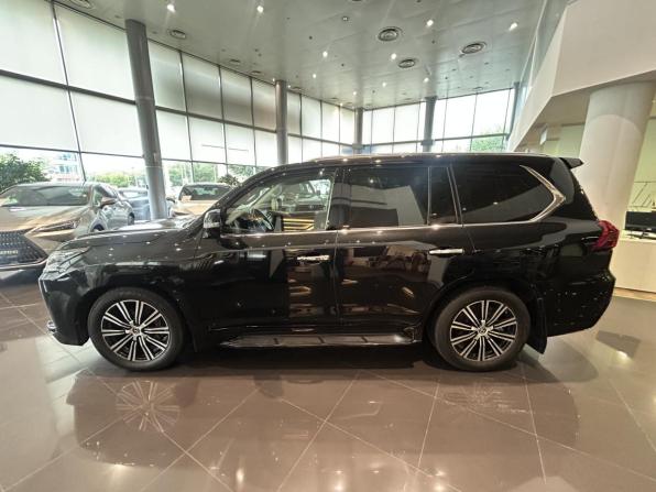 Lexus LX III Рестайлинг 2 с пробегом 2017 года, цена 7 699 000 рублей, 107954 км, внедорожник, Автокод Объявления