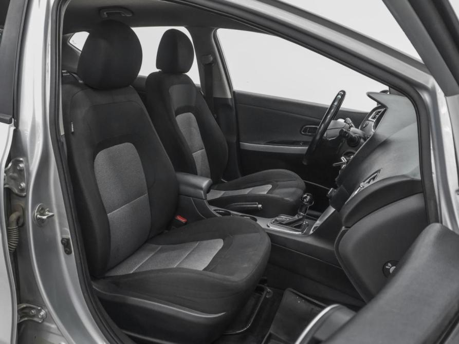 Kia Ceed II Рестайлинг Ростов-на-Дону  - изображение 8