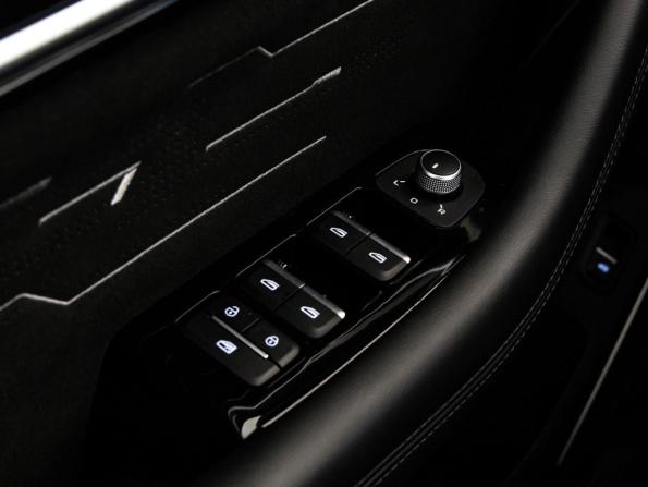 Geely Monjaro I с пробегом 2024 года, цена 3 499 000 рублей, 35461 км, внедорожник, Автокод Объявления