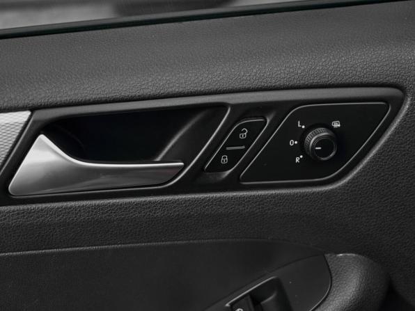 Volkswagen Jetta VI с пробегом 2014 года, цена 1 235 000 рублей, 130019 км, седан, Автокод Объявления