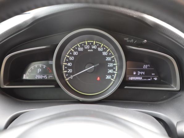 Mazda 3 III (BM) Рестайлинг с пробегом 2016 года, цена 950 000 рублей, 288451 км, хэтчбек, Автокод Объявления