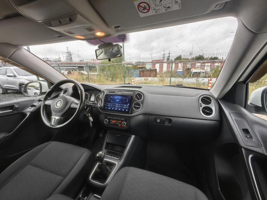 Volkswagen Tiguan I Рестайлинг Санкт-Петербург  - изображение 9