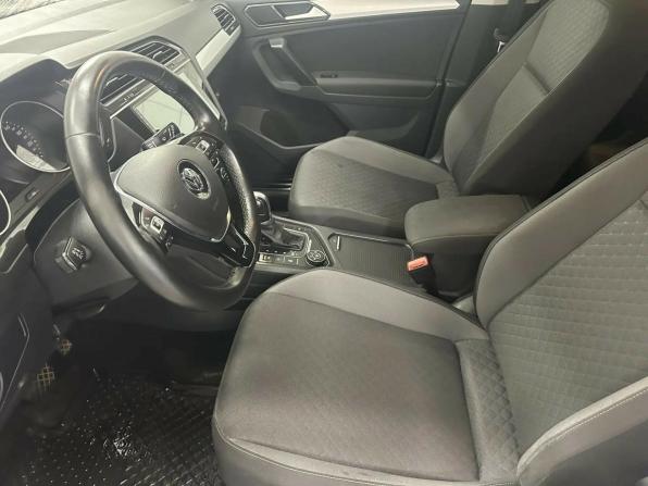 Volkswagen Tiguan II с пробегом 2017 года, цена 2 288 000 рублей, 193248 км, внедорожник, Автокод Объявления