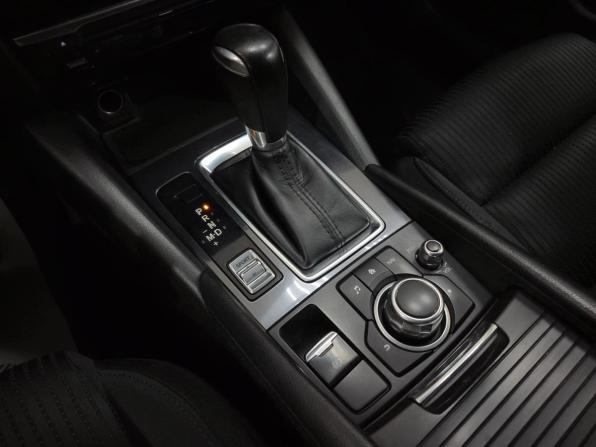 Mazda 6 III (GJ) Рестайлинг с пробегом 2018 года, цена 2 030 000 рублей, 138402 км, седан, Автокод Объявления