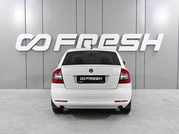Skoda Octavia II (A5) Рестайлинг с пробегом 2013 года, цена 815 000 рублей, 159266 км, лифтбек, Автокод Объявления