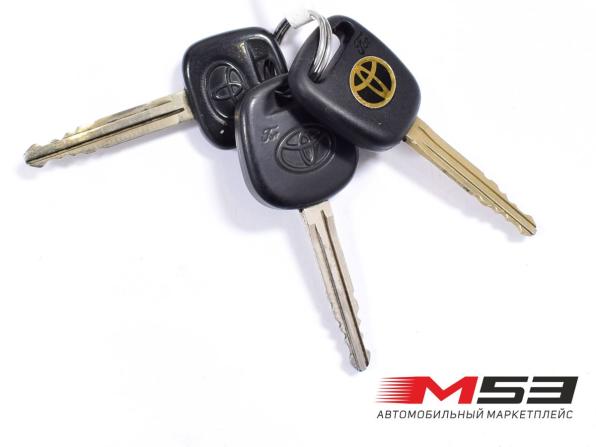 Toyota Ractis II с пробегом 2011 года, цена 689 995 рублей, 183344 км, хэтчбек, Автокод Объявления