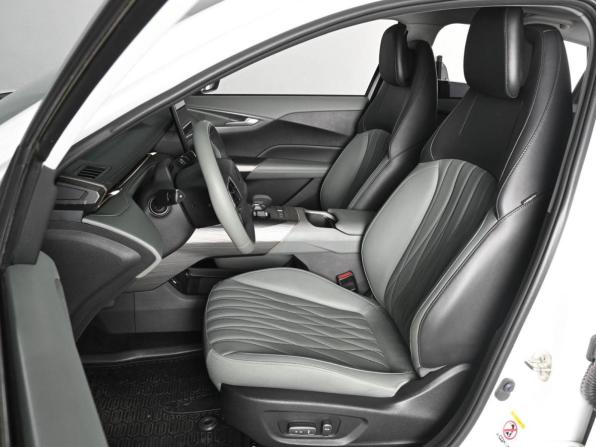 Changan Lamore с пробегом 2023 года, цена 2 099 000 рублей, 20254 км, седан, Автокод Объявления