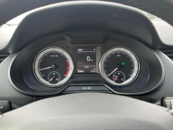 Skoda Octavia III (A7) Рестайлинг с пробегом 2019 года, цена 1 638 000 рублей, 204850 км, лифтбек, Автокод Объявления