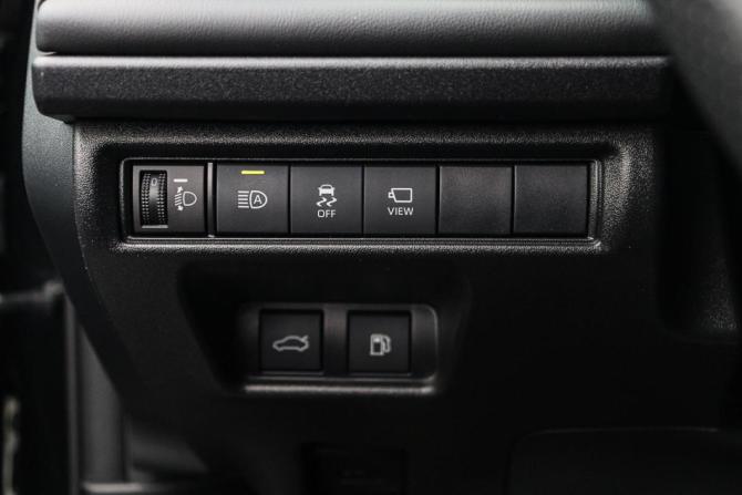 Toyota Camry IX (XV80) China Market с пробегом 2024 года, цена 3 799 000 рублей, 17213 км, седан, Автокод Объявления