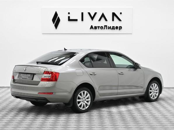 Skoda Octavia III (A7) с пробегом 2017 года, цена 1 029 000 рублей, 90823 км, лифтбек, Автокод Объявления