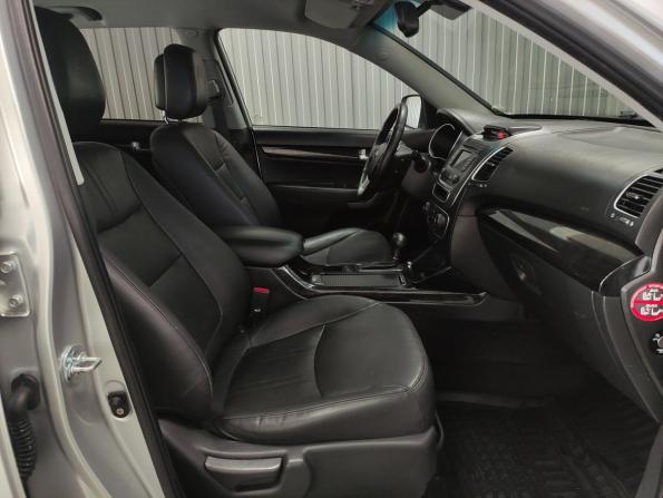 Kia Sorento II Рестайлинг с пробегом 2012 года, цена 1 290 000 рублей, 358910 км, внедорожник, Автокод Объявления