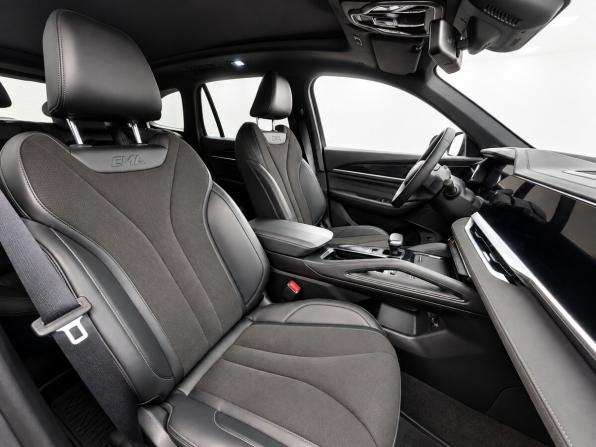 Geely Monjaro I с пробегом 2024 года, цена 3 430 000 рублей, 43758 км, внедорожник, Автокод Объявления