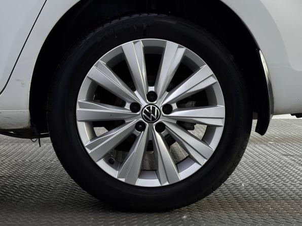 Volkswagen Polo VI с пробегом 2021 года, цена 1 750 000 рублей, 98200 км, лифтбек, Автокод Объявления