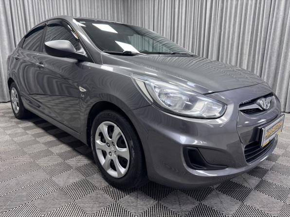 Hyundai Solaris I с пробегом 2012 года, цена 970 000 рублей, 123868 км, седан, Автокод Объявления