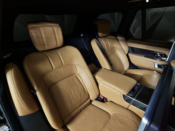 Land Rover Range Rover IV Рестайлинг с пробегом 2019 года, цена 9 400 000 рублей, 102068 км, внедорожник, Автокод Объявления