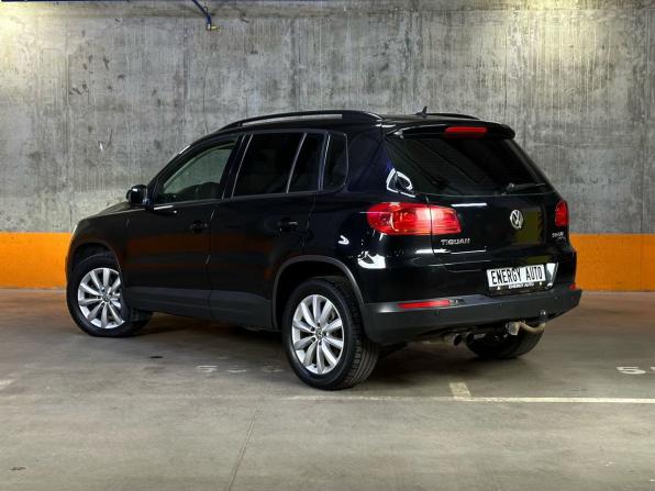 Volkswagen Tiguan I Рестайлинг с пробегом 2012 года, цена 1 250 000 рублей, 264274 км, внедорожник, Автокод Объявления